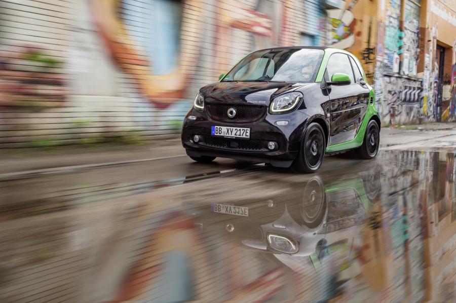  Smart ForTwo Prime Coupe Electric Drive 2017 года  (фото 32 из 48)